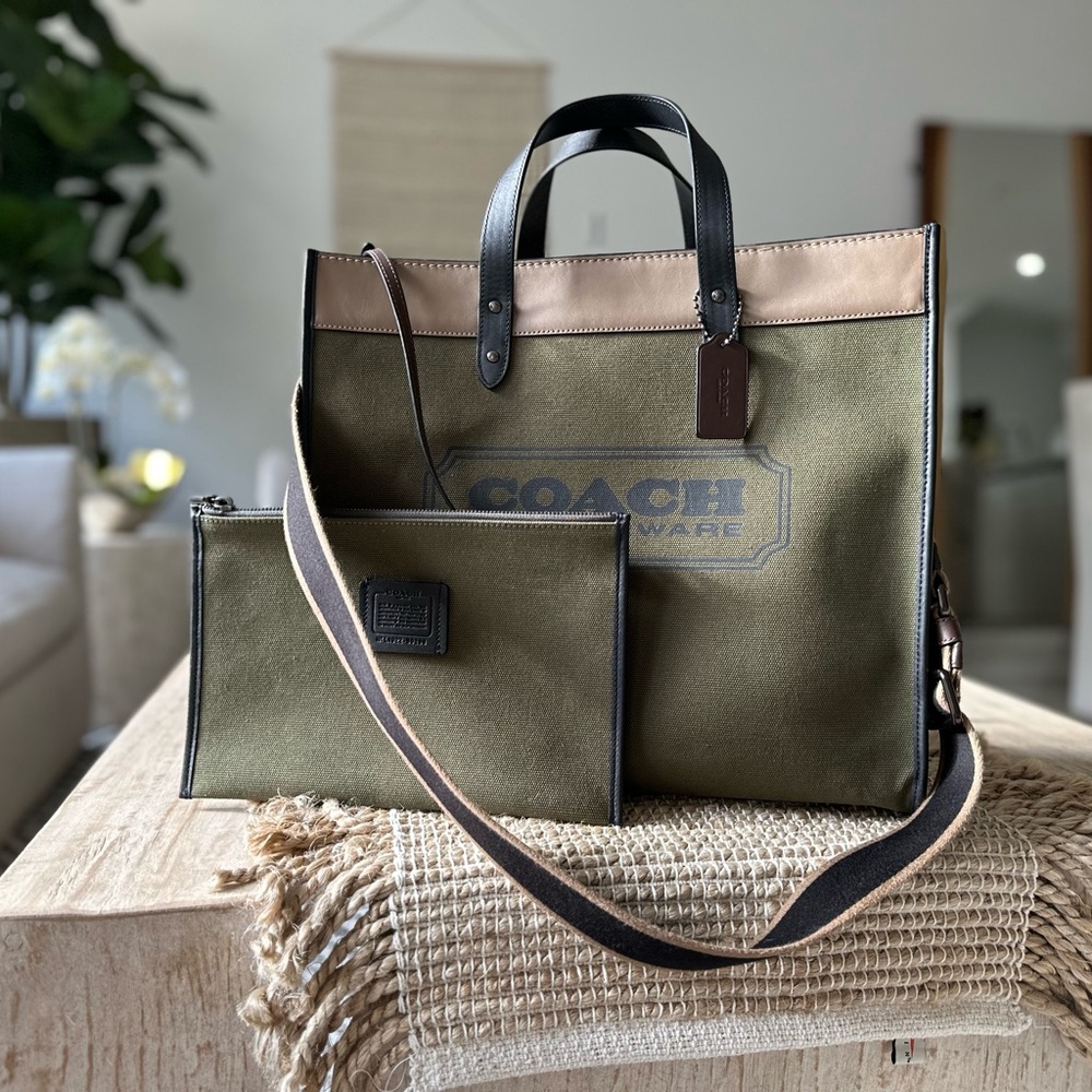 Coach Field Tote 40 - canvas and leather